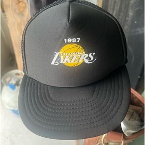 1987 lakers vintage trucker hat made by Nissin